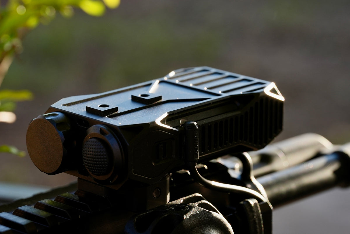 Variant Flashlight MONOLITH-NV Dual Spectrum Flashlight (Pre-Order) – Villain Weapon Systems